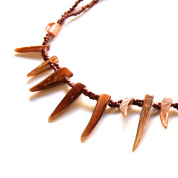 Collier court perles de Rocaille et coquillage Marron 100% naturelle